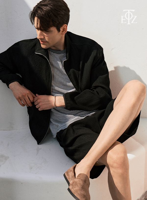 Pleats Zip-up Jacket